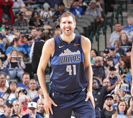 西汉姆训练开放日，关键时刻伤情更新引欢呼，意大利杯在即，更衣室氛围转暖的简单介绍-九游体育下载